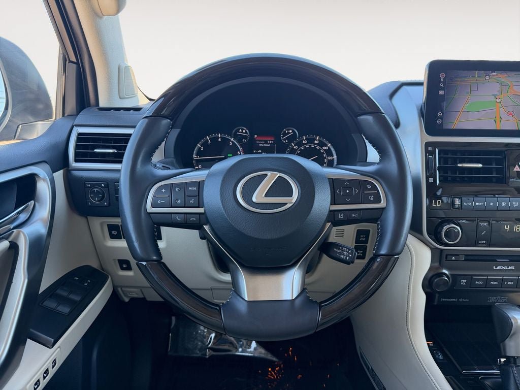 Used 2023 Lexus GX 460 Luxury w/ Sport Design Package AWD/4WD image 13