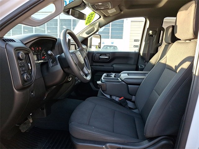 Used 2025 Chevrolet Silverado 2500 Custom w/ Z71 Off-Road Package image 13