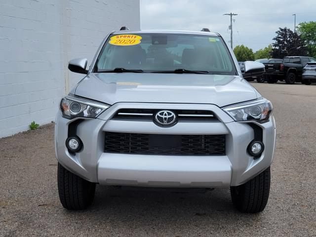 Used 2020 Toyota 4Runner SR5 AWD/4WD image 3