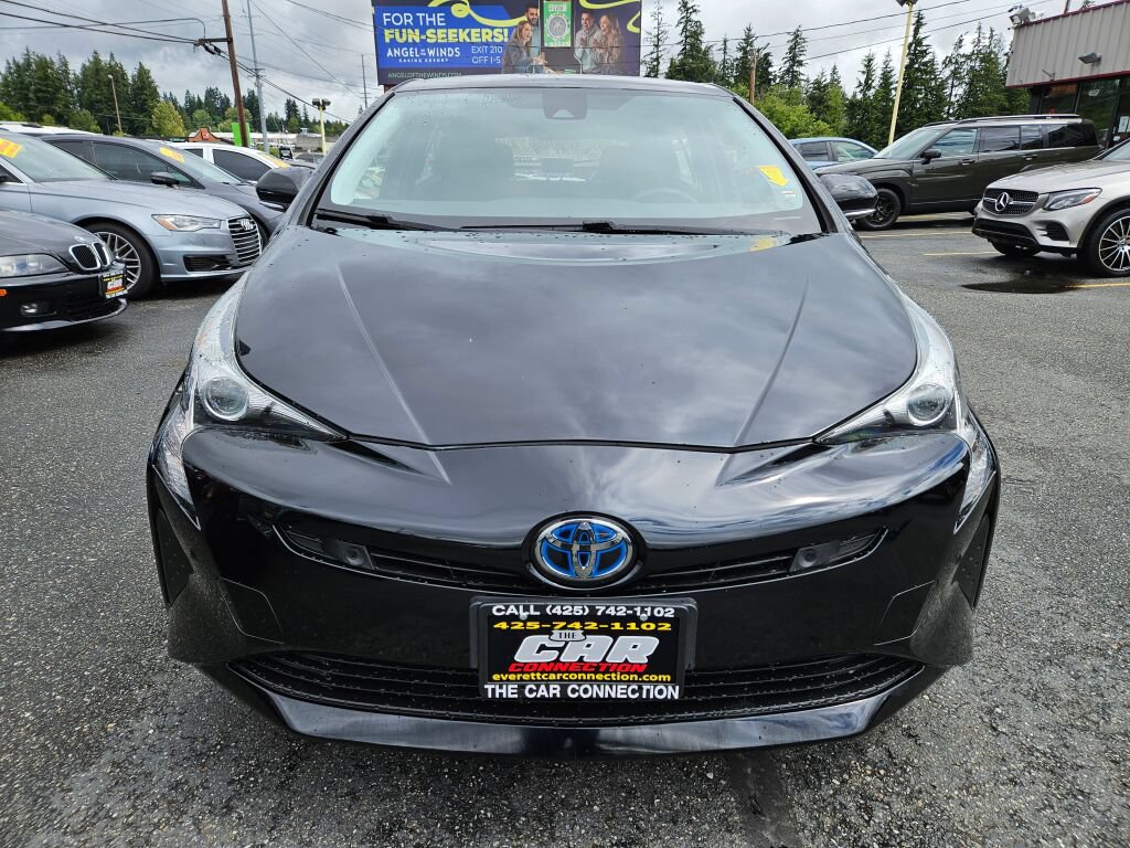Used 2017 Toyota Prius Two w/ Prius Two Safety Plus Package FWD image 2