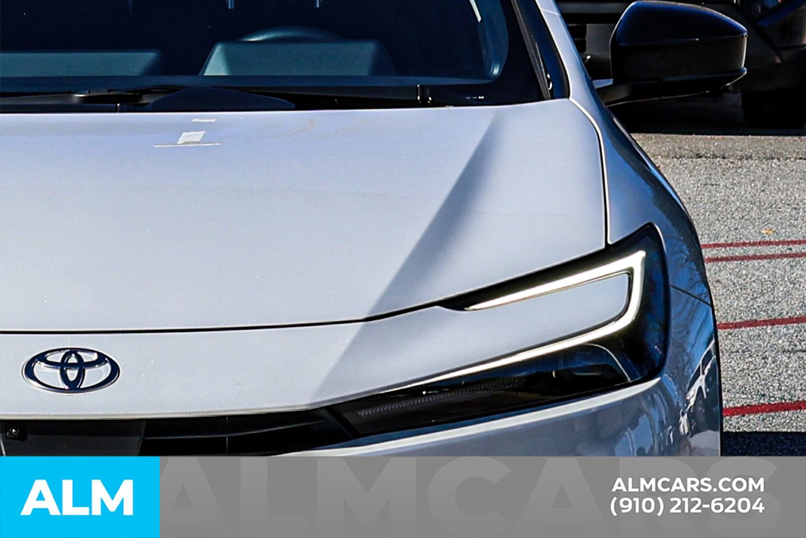 Used 2024 Toyota Prius Prime Premium w/ Advanced Technology Package FWD image 15