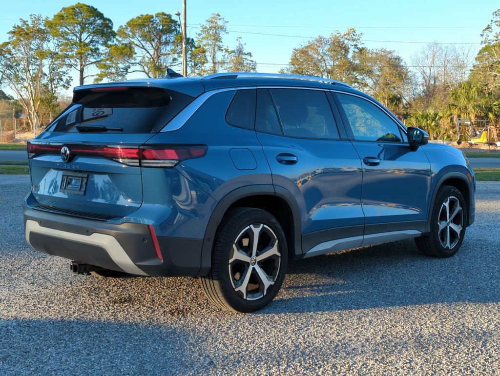 Certified 2025 Volkswagen Tiguan SE image 6