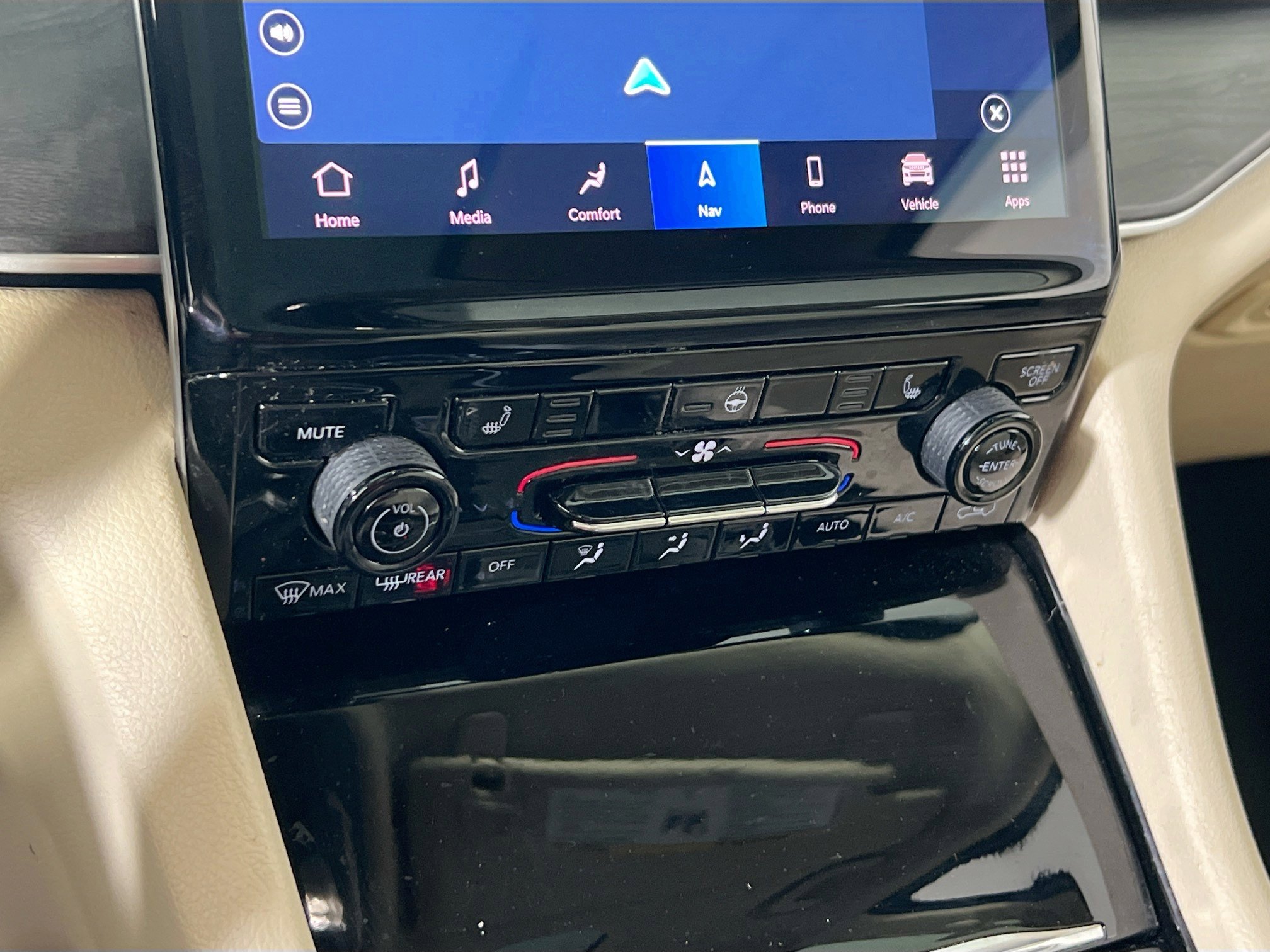 Used 2022 Jeep Grand Cherokee Limited image 16