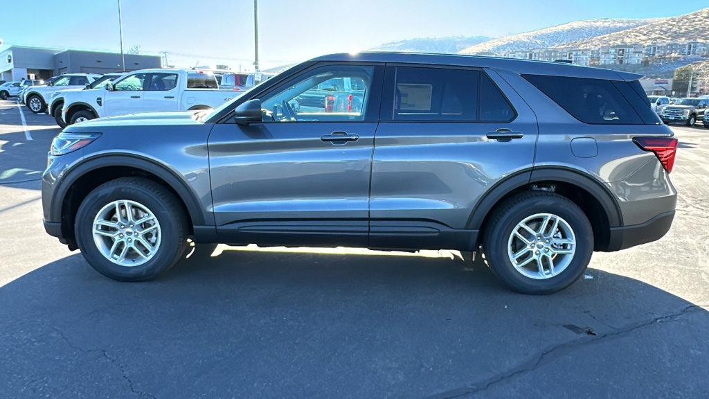 New 2026 Ford Explorer Active image 6