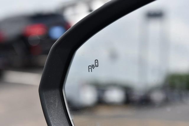 New 2026 Volkswagen Taos SE AWD/4WD image 9