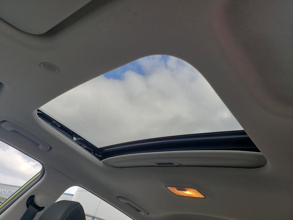 Used 2024 Hyundai Venue SEL FWD image 18