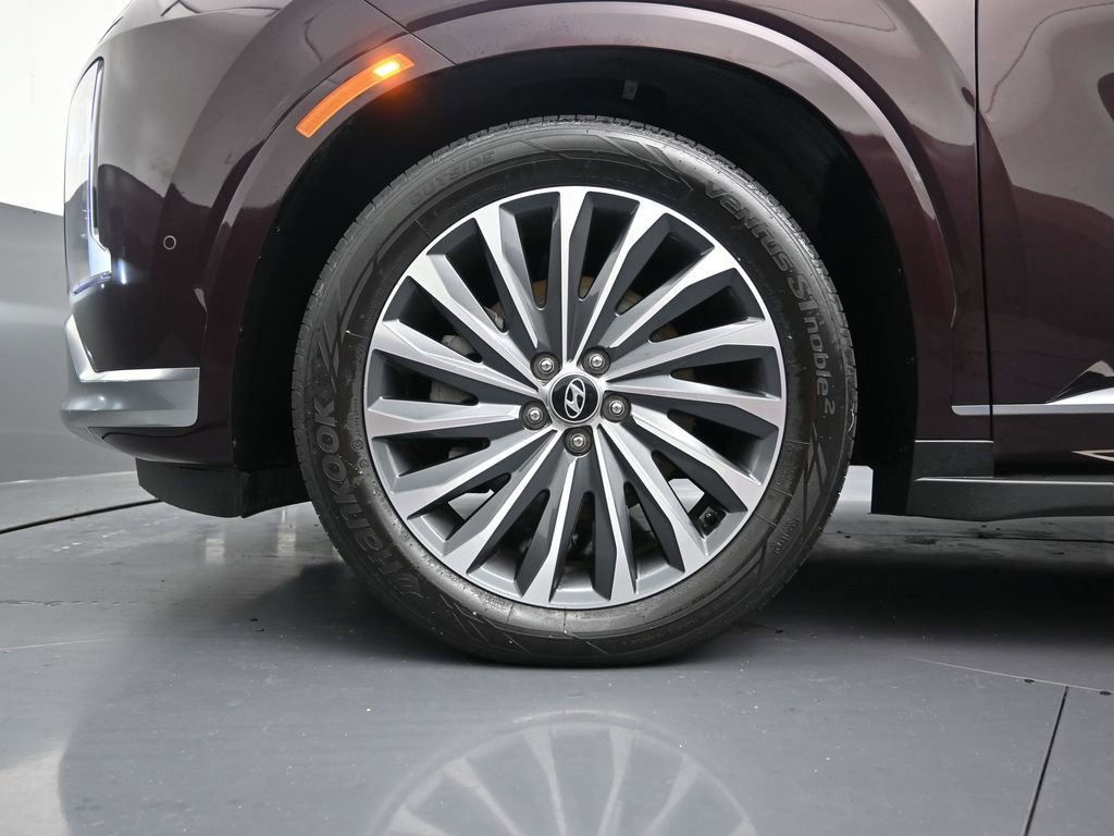 Used 2024 Hyundai Palisade Calligraphy image 10