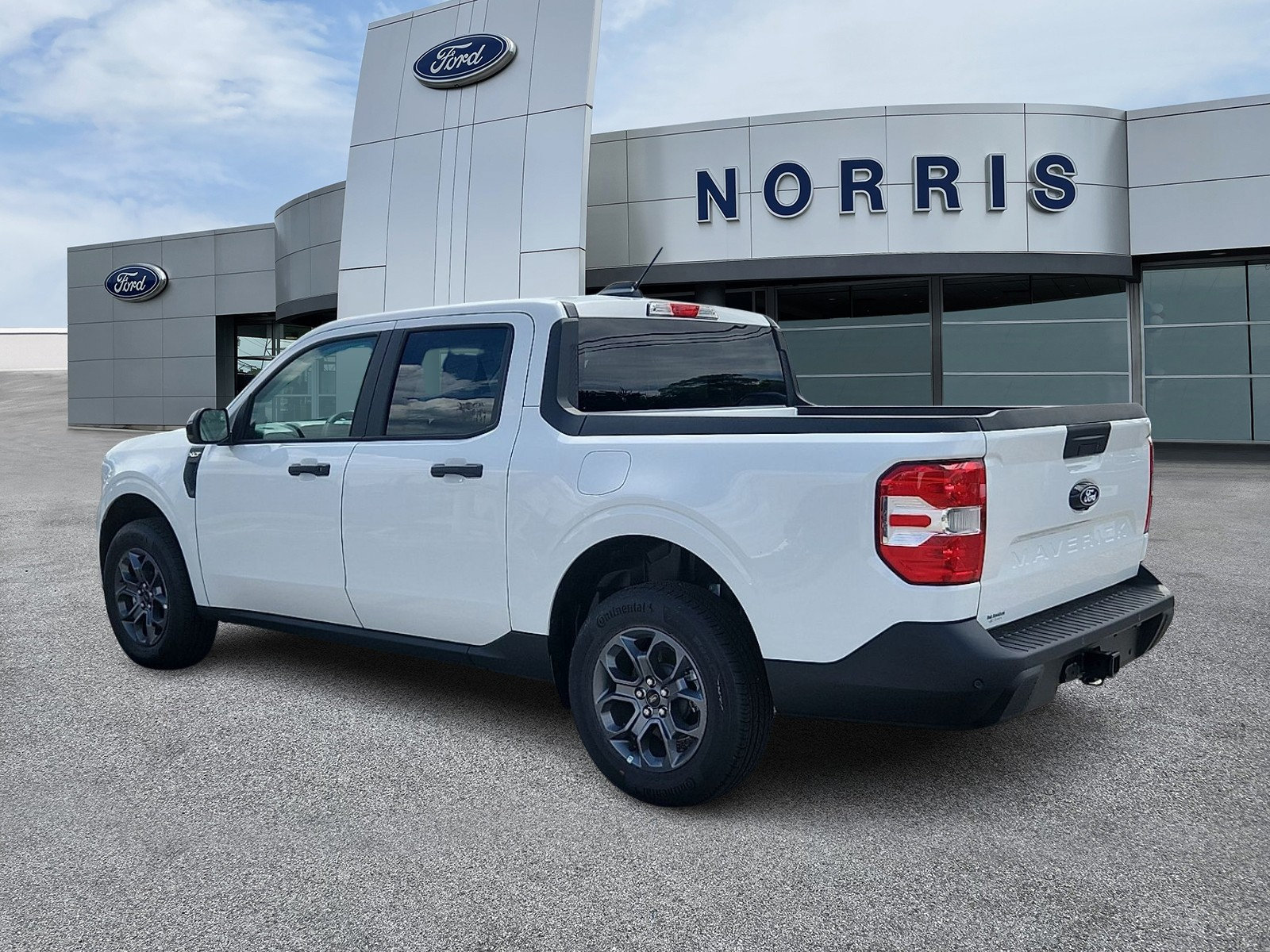New 2026 Ford Maverick XLT w/ Equipment Group 301A AWD/4WD image 3