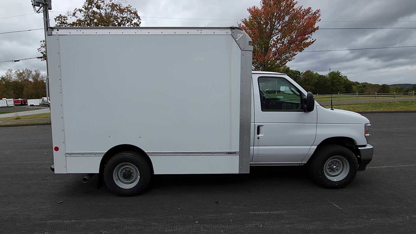 New 2024 Ford E-350 and Econoline 350 Super Duty w/ Power Windows & Locks Group image 9