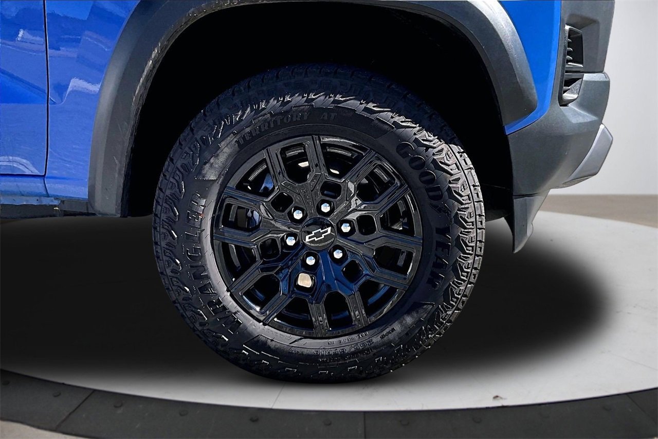 Used 2025 Chevrolet Colorado Trail Boss image 34