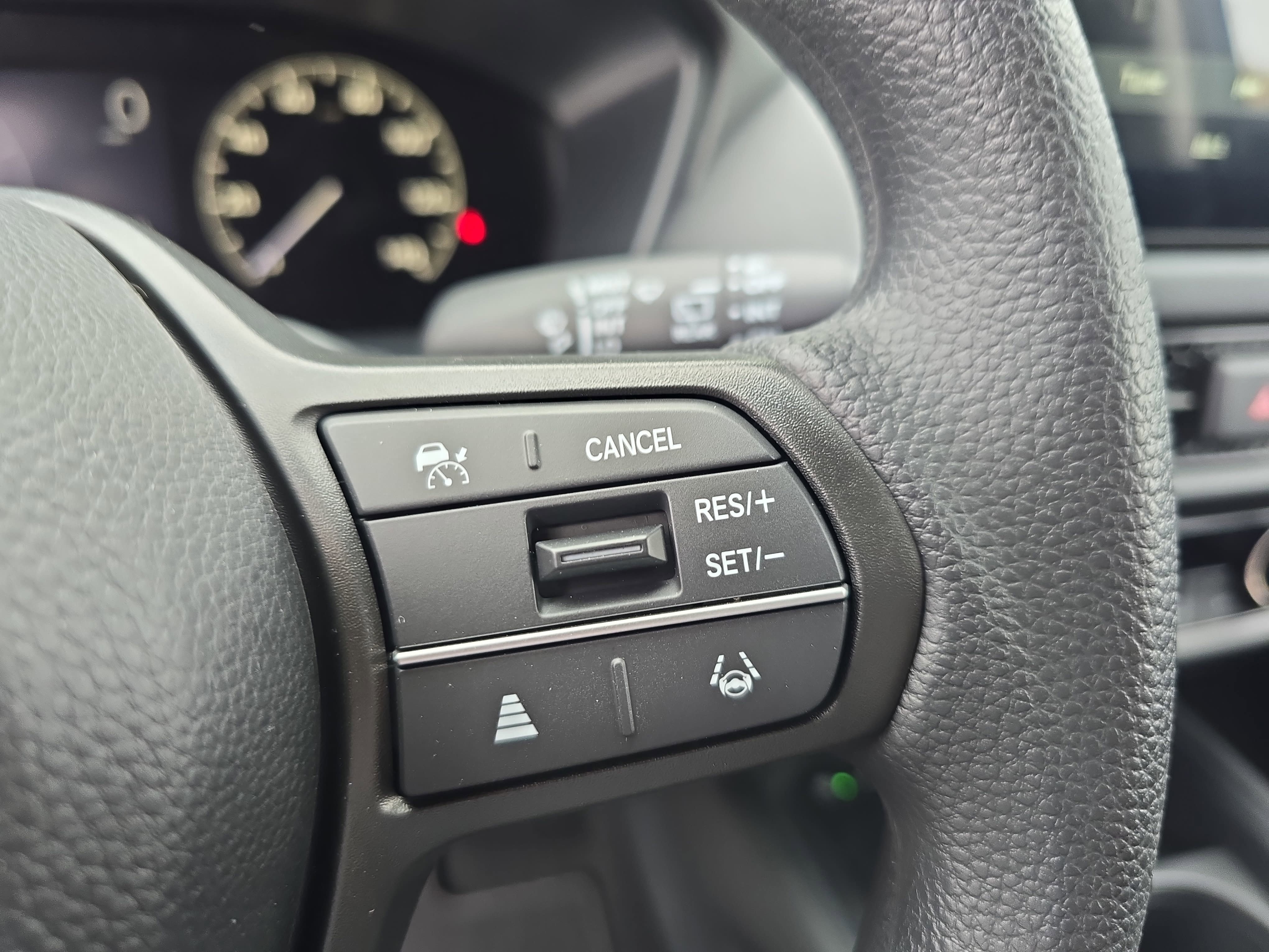 New 2027 Honda HR-V LX image 17