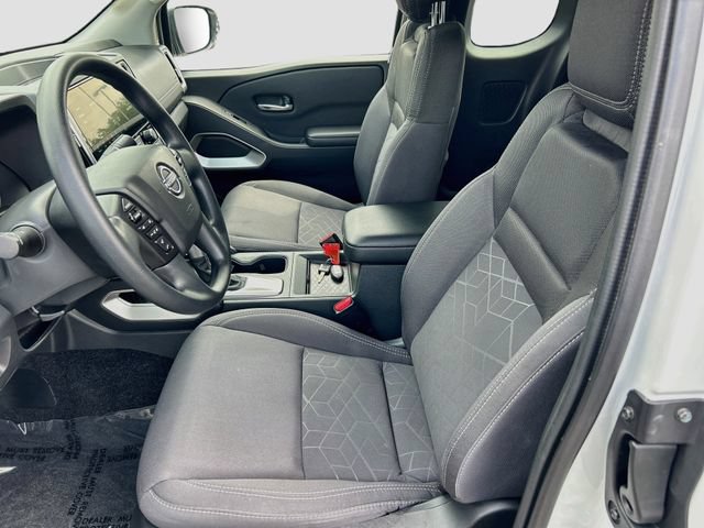 Certified 2025 Nissan Frontier SV RWD image 16