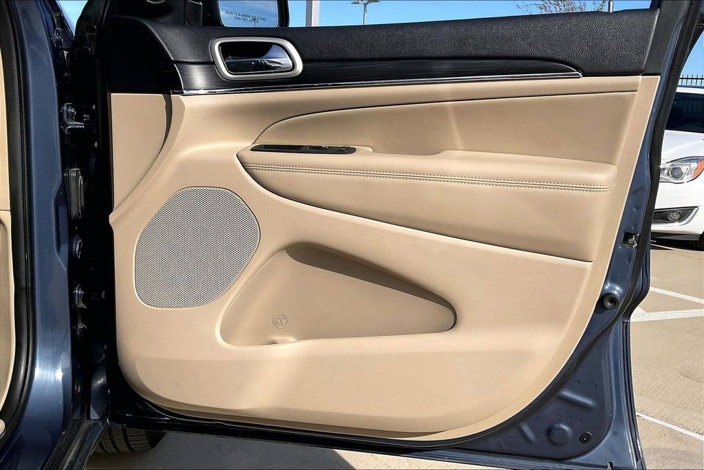 Used 2020 Jeep Grand Cherokee Limited image 23