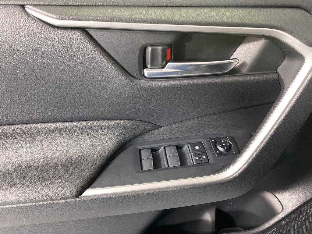 Certified 2023 Toyota RAV4 SE image 11