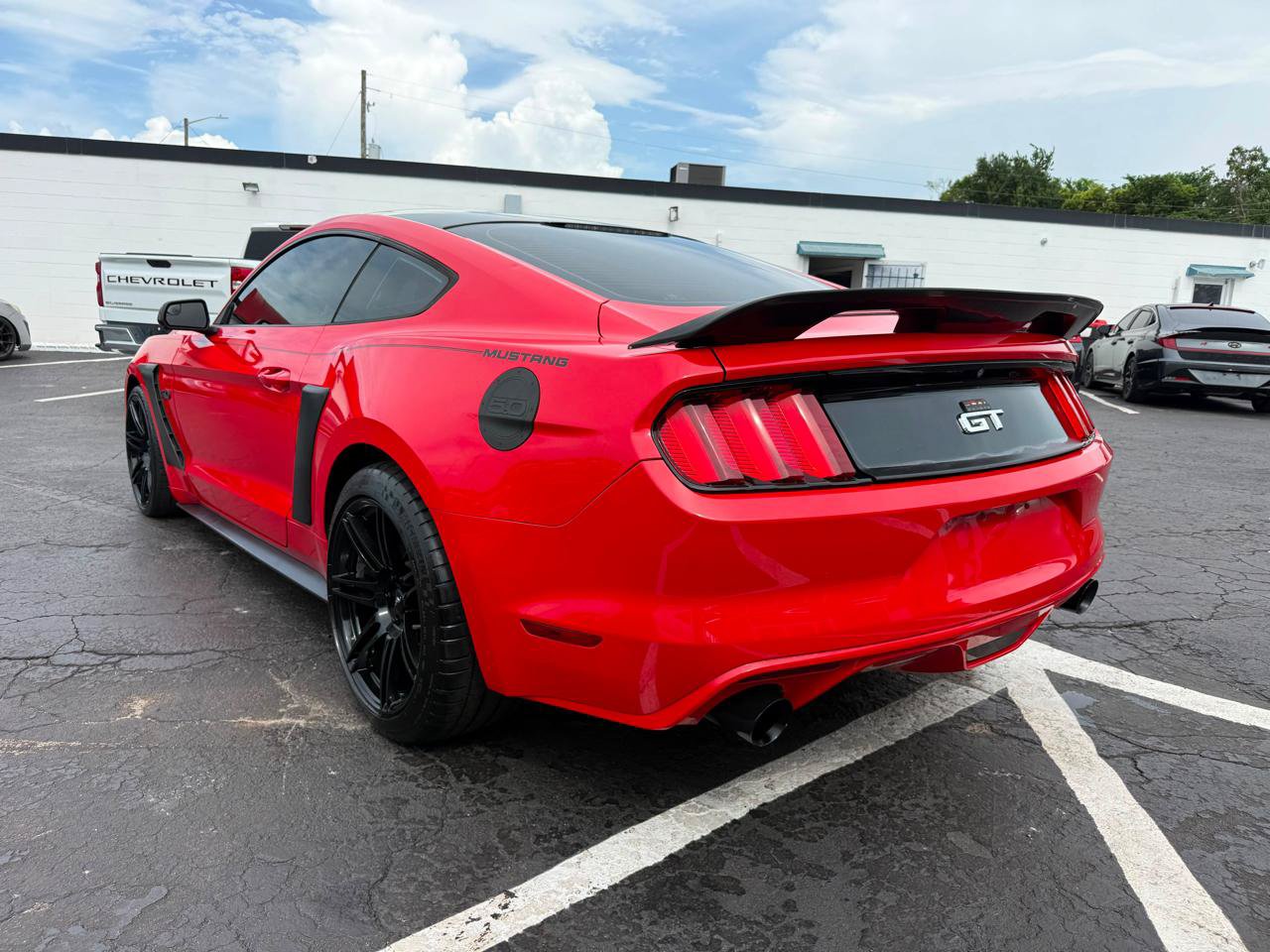 Used 2016 Ford Mustang GT RWD image 5