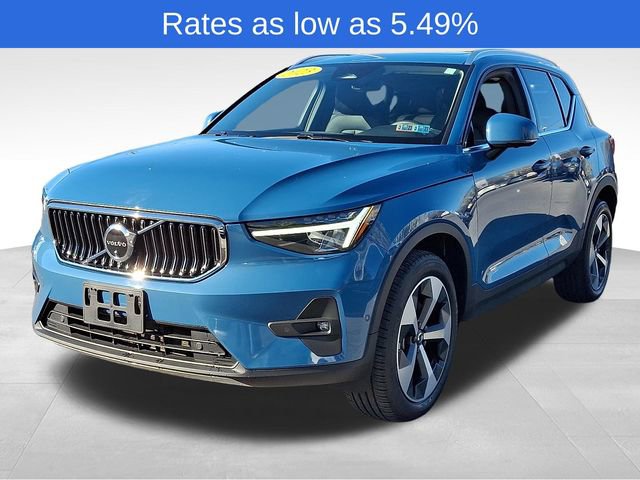 Certified 2023 Volvo XC40 B5 Plus w/ Driver Assist Package image 4