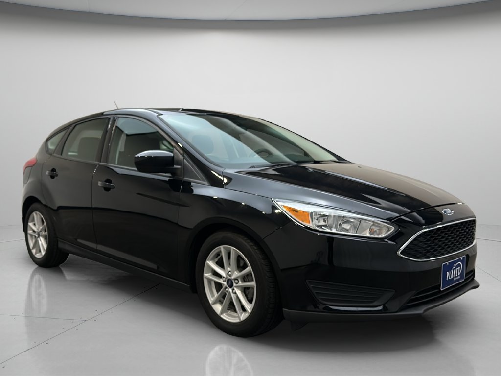 Used 2018 Ford Focus SE FWD image 1