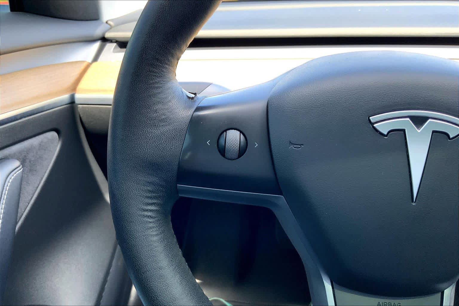 Used 2021 Tesla Model 3 Standard Range Plus RWD image 22