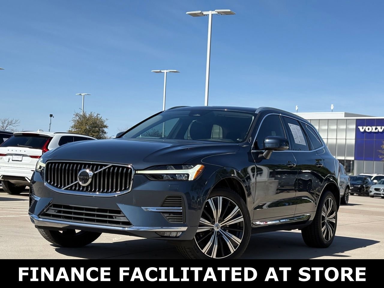 Certified 2023 Volvo XC60 B5 Plus w/ Protection Package Premier image 2