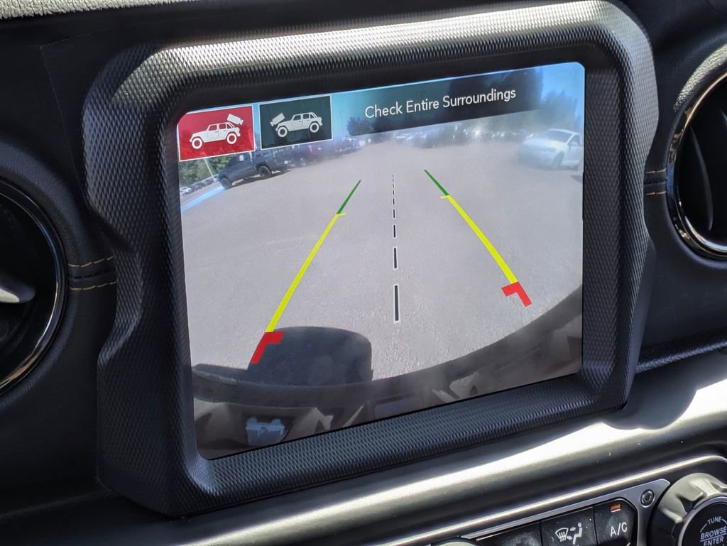 Used 2021 Jeep Wrangler Unlimited Sahara image 19