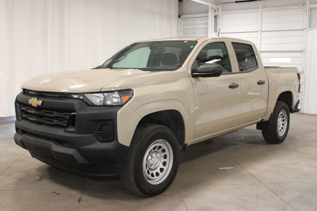 Used 2024 Chevrolet Colorado W/T image 4