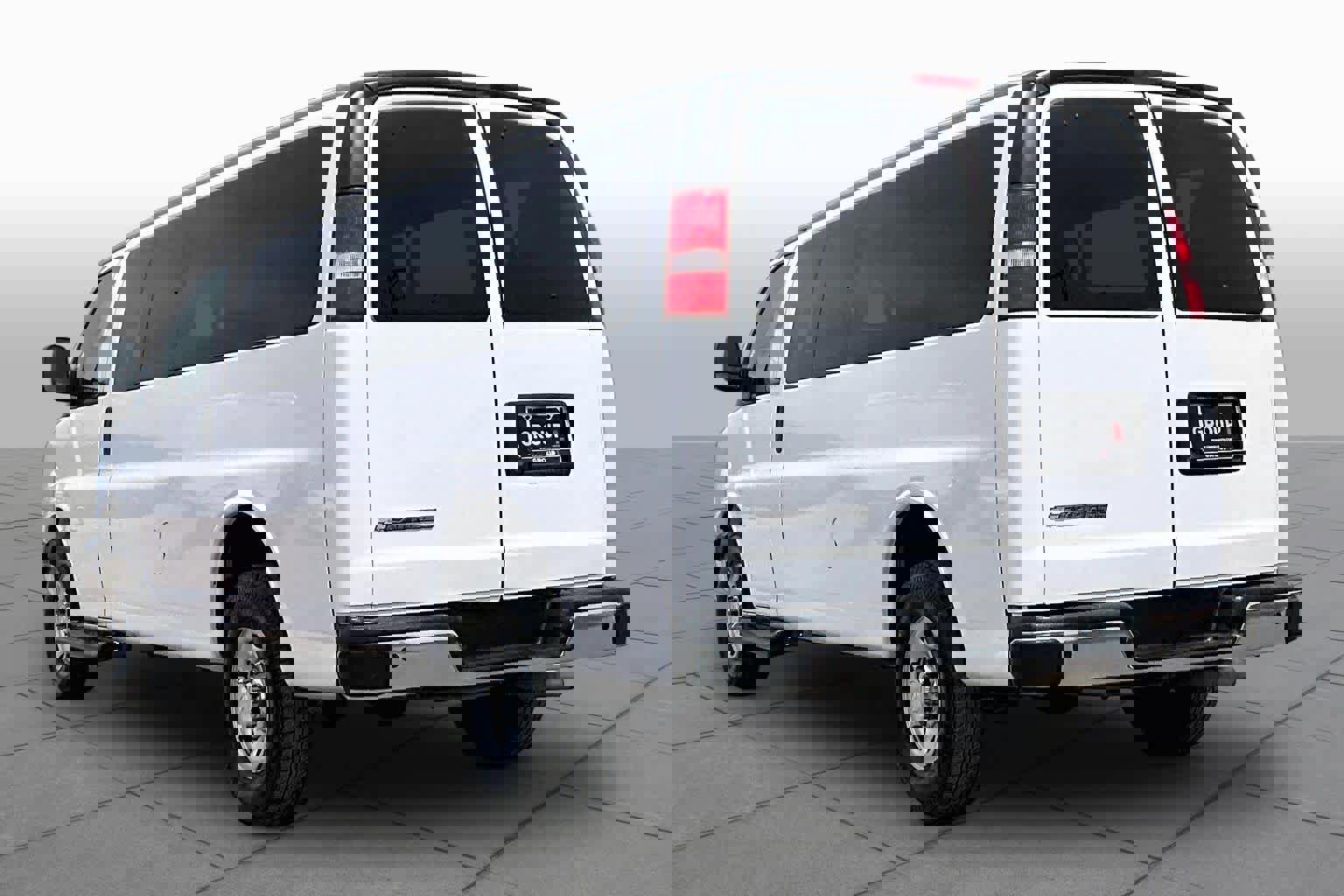 Used 2021 Chevrolet Express 3500 LT w/ LT Preferred Equipment Group image 11