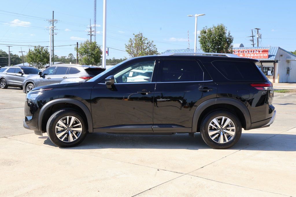 Used 2025 Nissan Pathfinder SL image 23