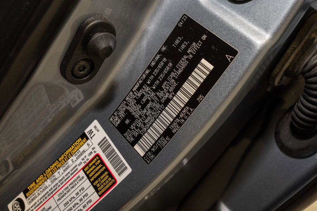 Used 2023 Toyota Highlander XLE image 24