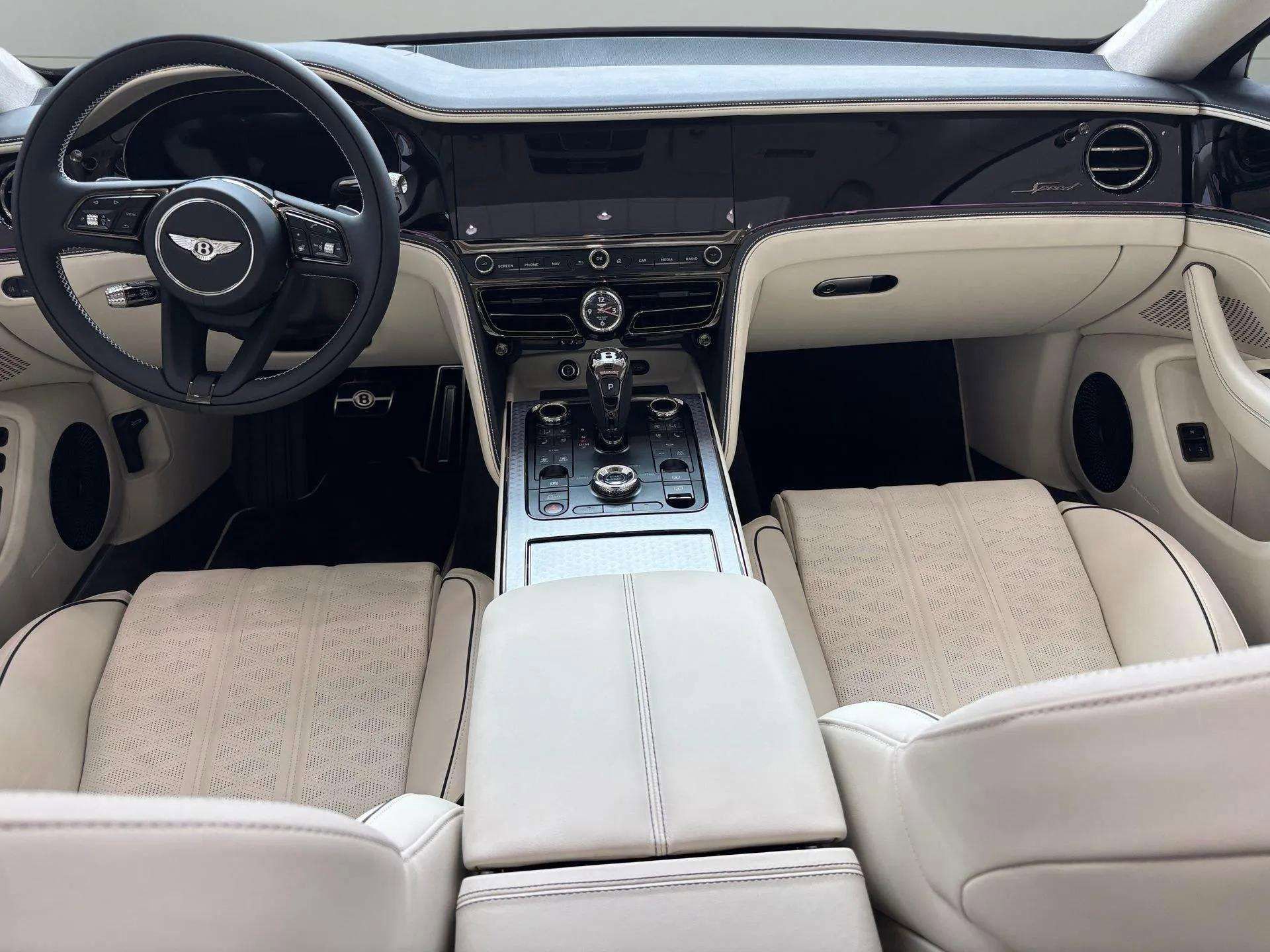 New 2025 Bentley Flying Spur Plug-In Hybrid image 4