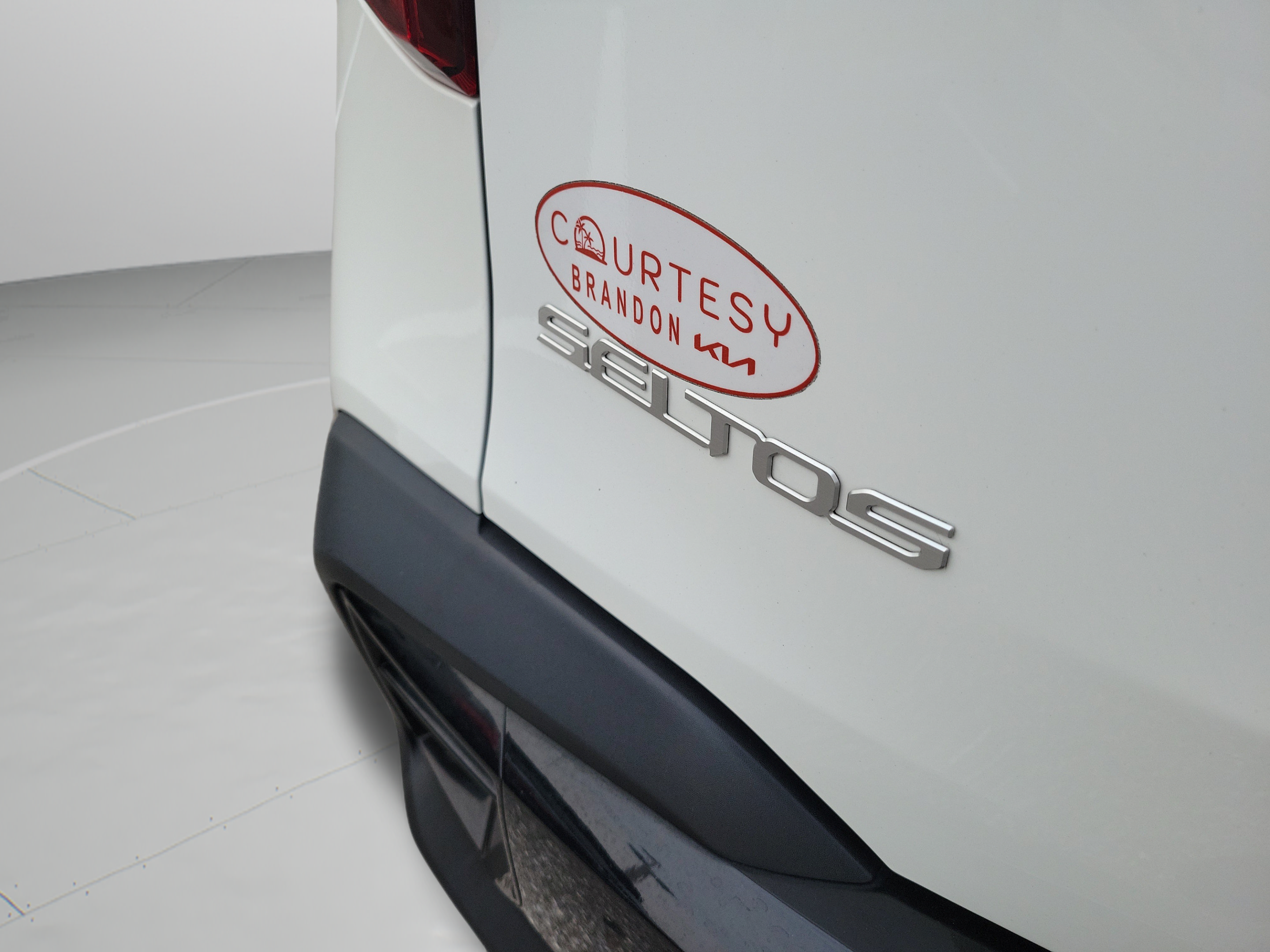 Certified 2024 Kia Seltos S FWD image 32