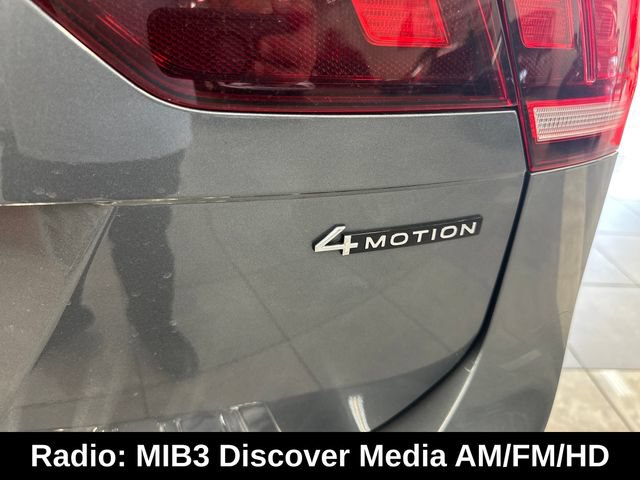Used 2024 Volkswagen Tiguan SEL R-Line AWD/4WD image 6