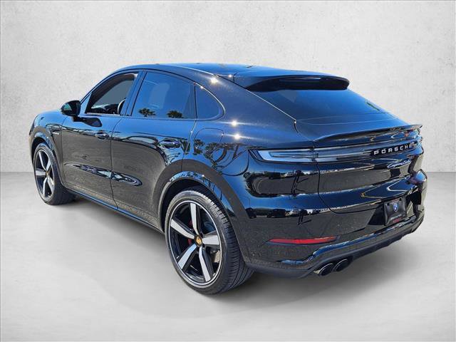 Used 2024 Porsche Cayenne Turbo image 8