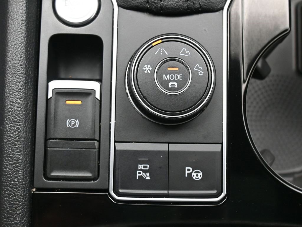 Used 2018 Volkswagen Atlas SEL Premium image 25