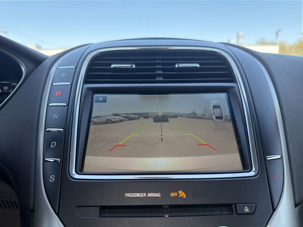 Used 2017 Lincoln MKX Reserve w/ Lincoln MKX Climate Package image 25