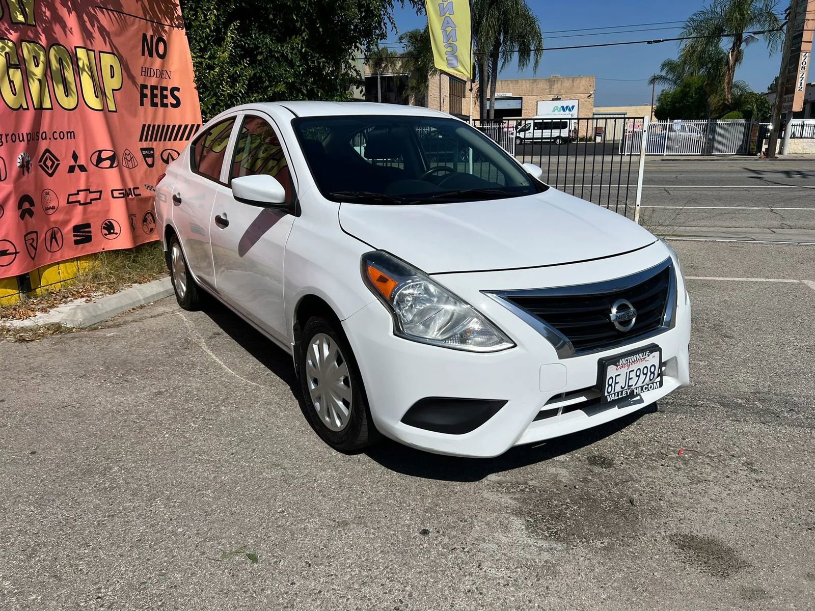Used 2019 Nissan Versa S FWD image 3