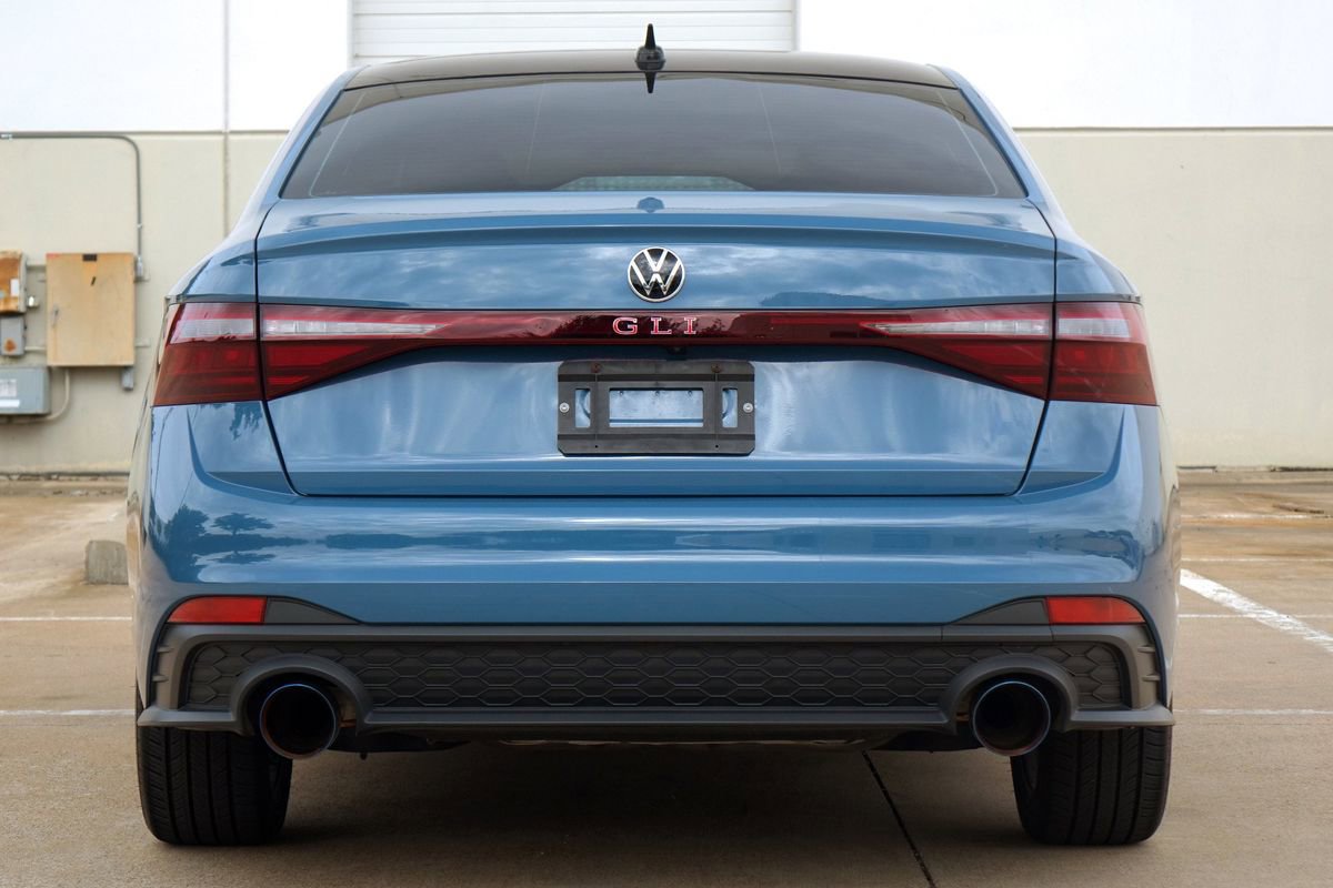 Used 2025 Volkswagen Jetta GLI Autobahn FWD image 15
