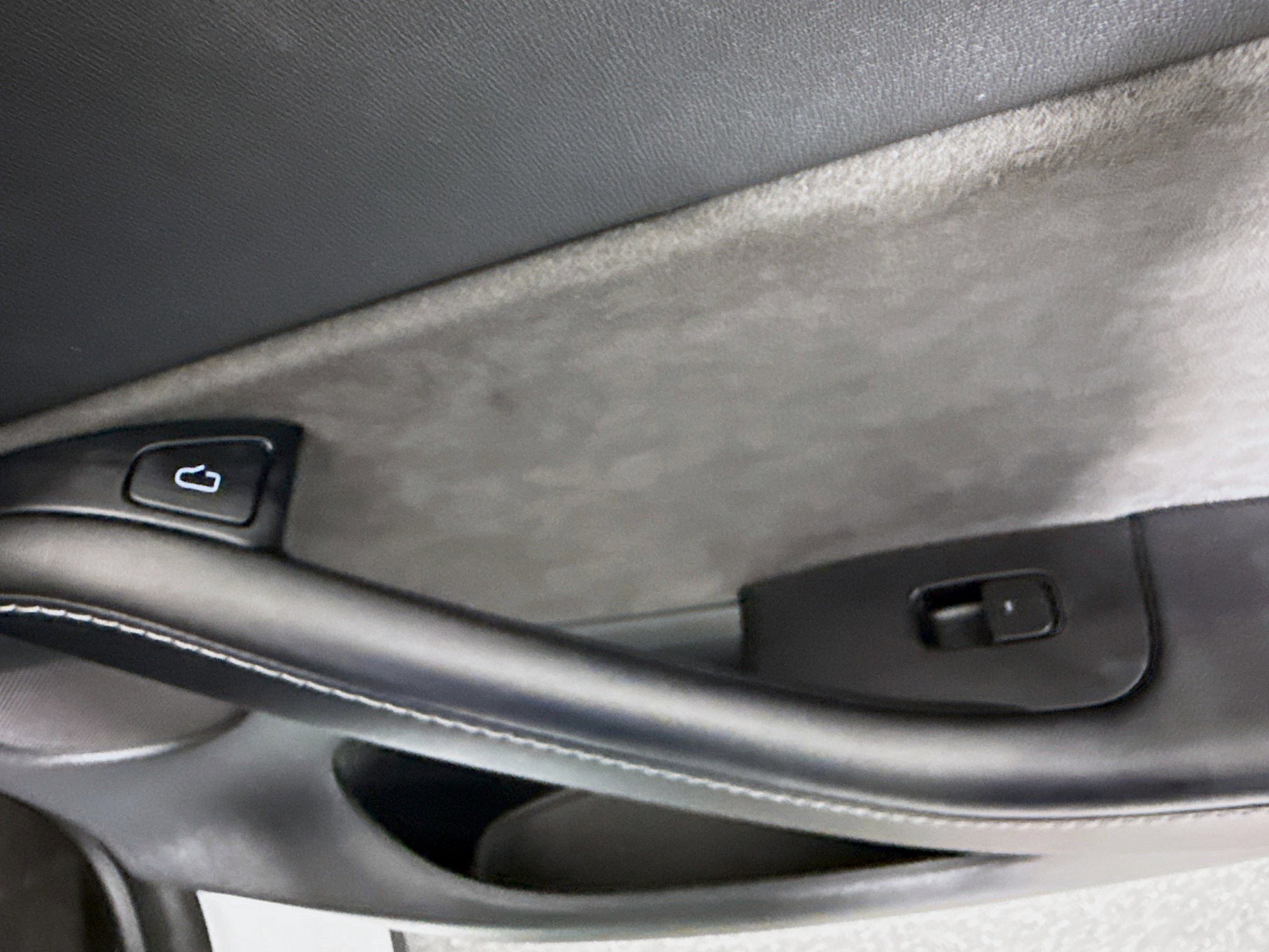 Used 2021 Tesla Model Y Long Range image 30