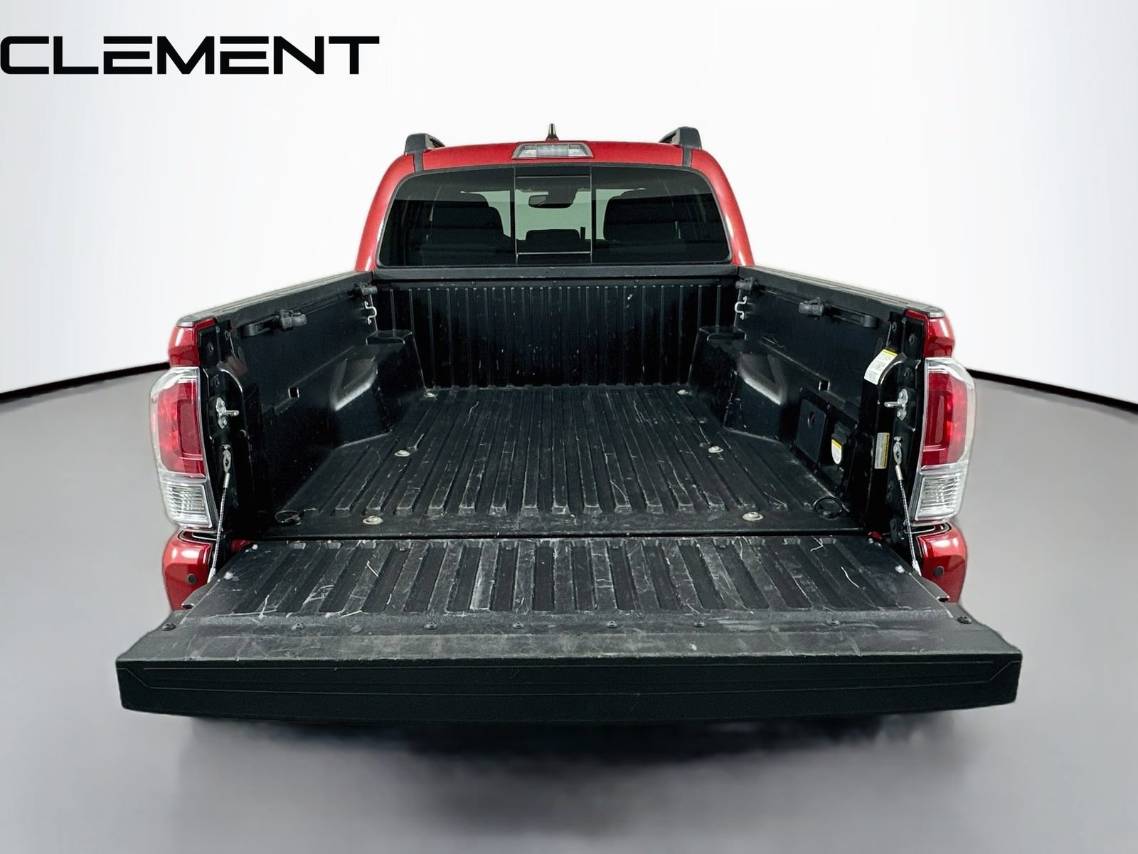 Used 2022 Toyota Tacoma TRD Sport AWD/4WD image 11