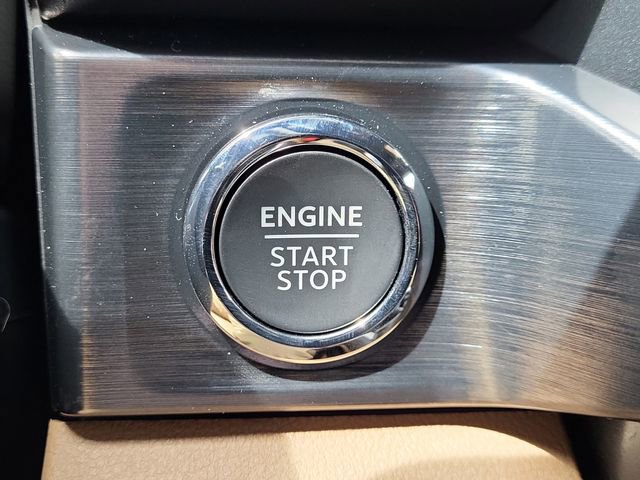 New 2025 Ford F350 Lariat w/ Lariat Ultimate Package image 30