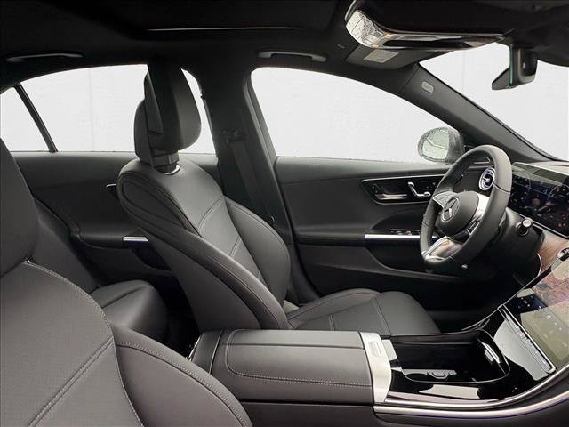 New 2025 Mercedes-Benz C 300 4MATIC Sedan image 25