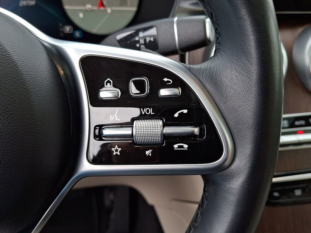 Used 2022 Mercedes-Benz GLC 300 GLC 300 image 23