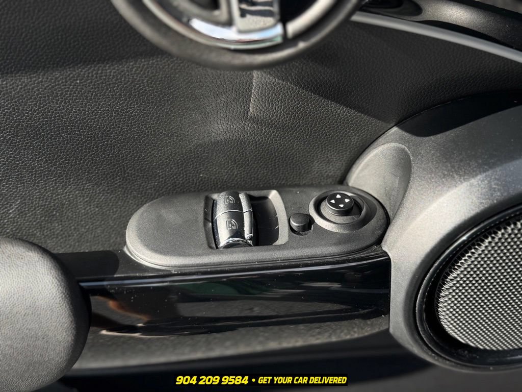 Used 2022 MINI Cooper SE w/ Driver Assistance Package FWD image 18