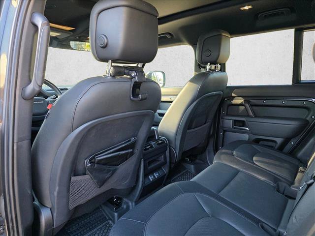 Used 2023 Land Rover Defender 110 X-Dynamic SE AWD/4WD image 14