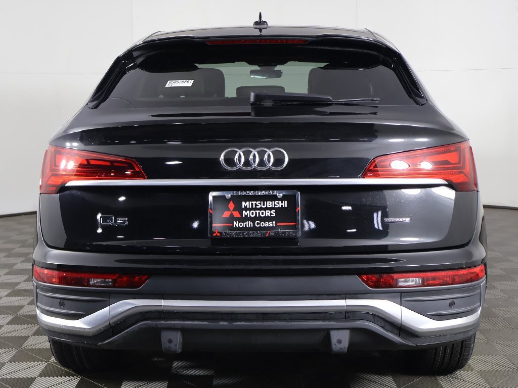 Used 2022 Audi Q5 2.0T Premium w/ Convenience Package image 12