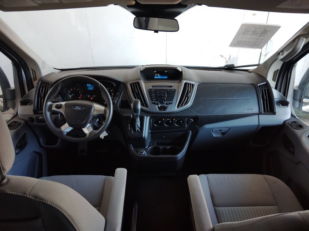 Used 2018 Ford Transit 150 XLT RWD image 32