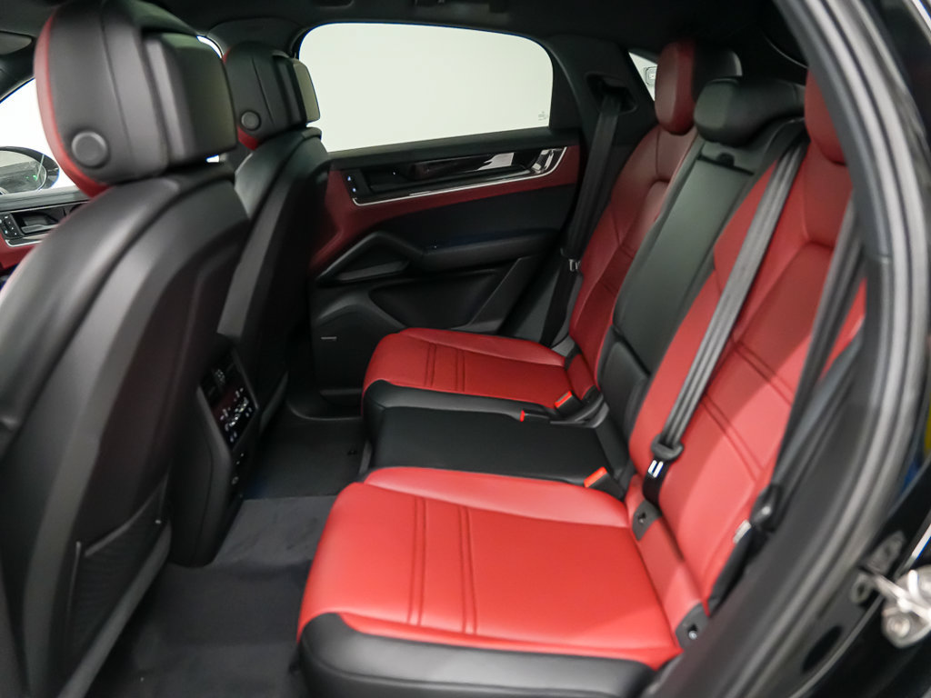 New 2026 Porsche Cayenne S AWD/4WD image 17