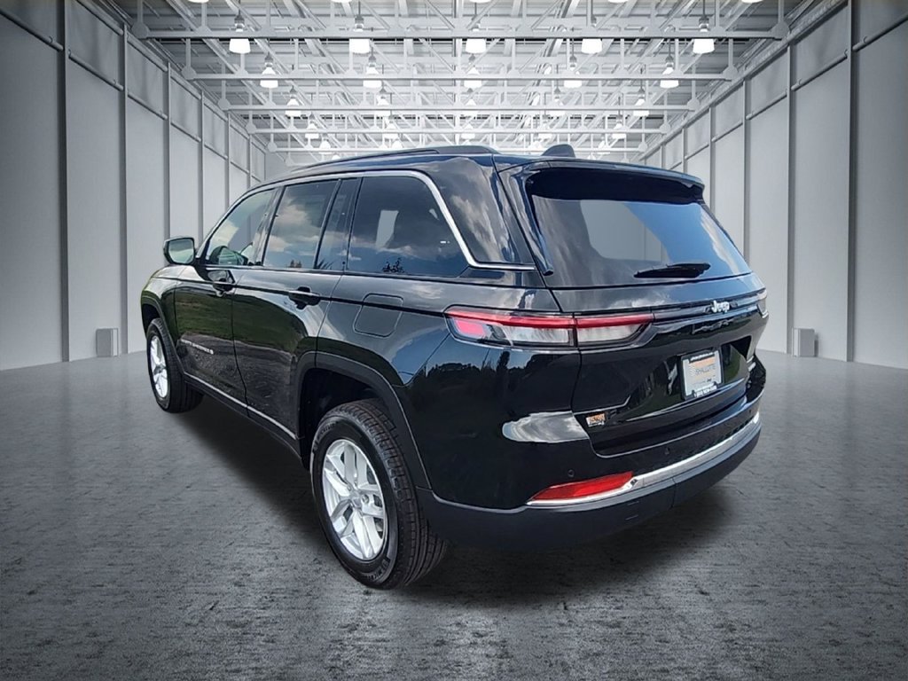 New 2026 Jeep Grand Cherokee Laredo X RWD image 25