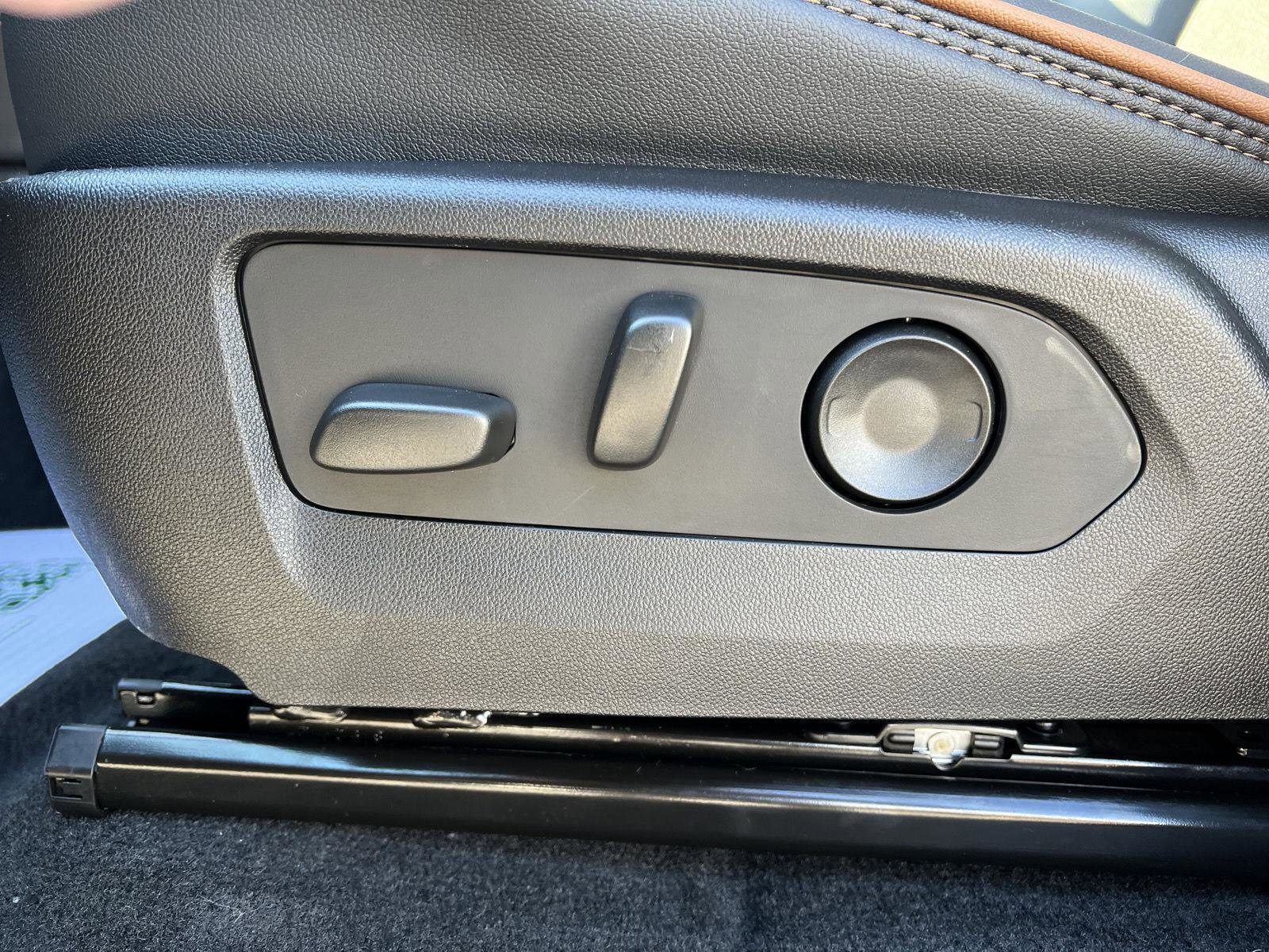 New 2026 GMC Canyon AT4 image 19