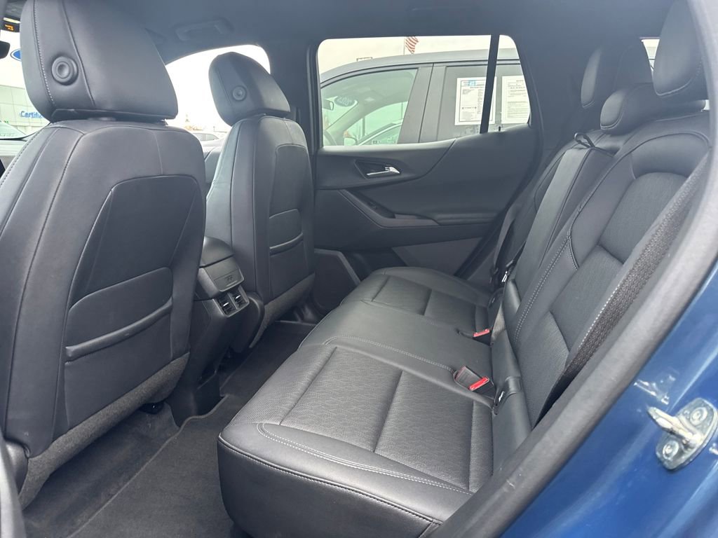 Used 2025 Chevrolet Equinox LT w/ Convenience Package II image 13