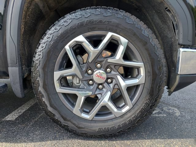 Used 2024 GMC Sierra 1500 SLT w/ SLT Premium Plus Package AWD/4WD image 34